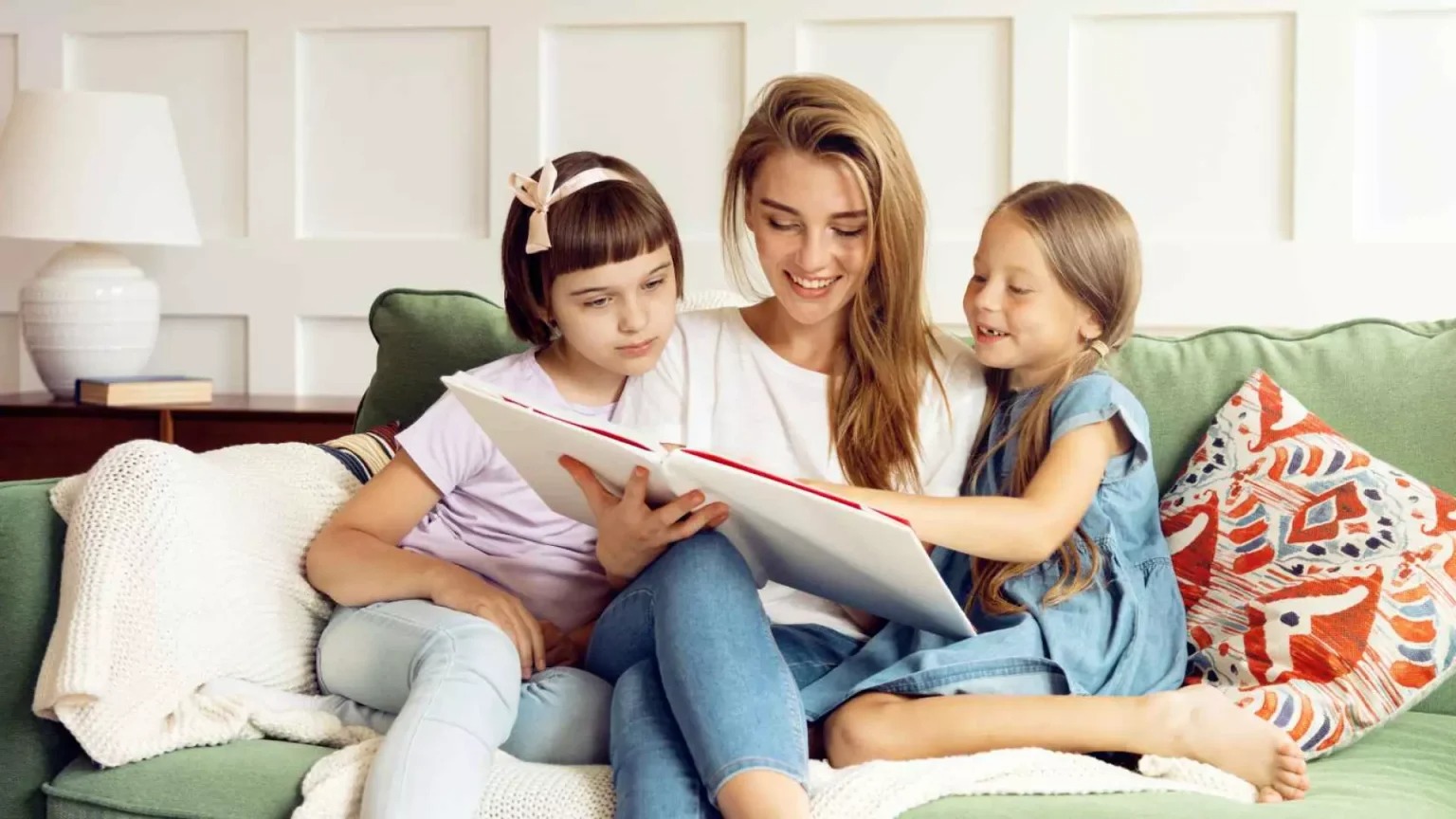 Benefits of Choosing a Live-out Nanny Dubai Through Yaya Middle East
